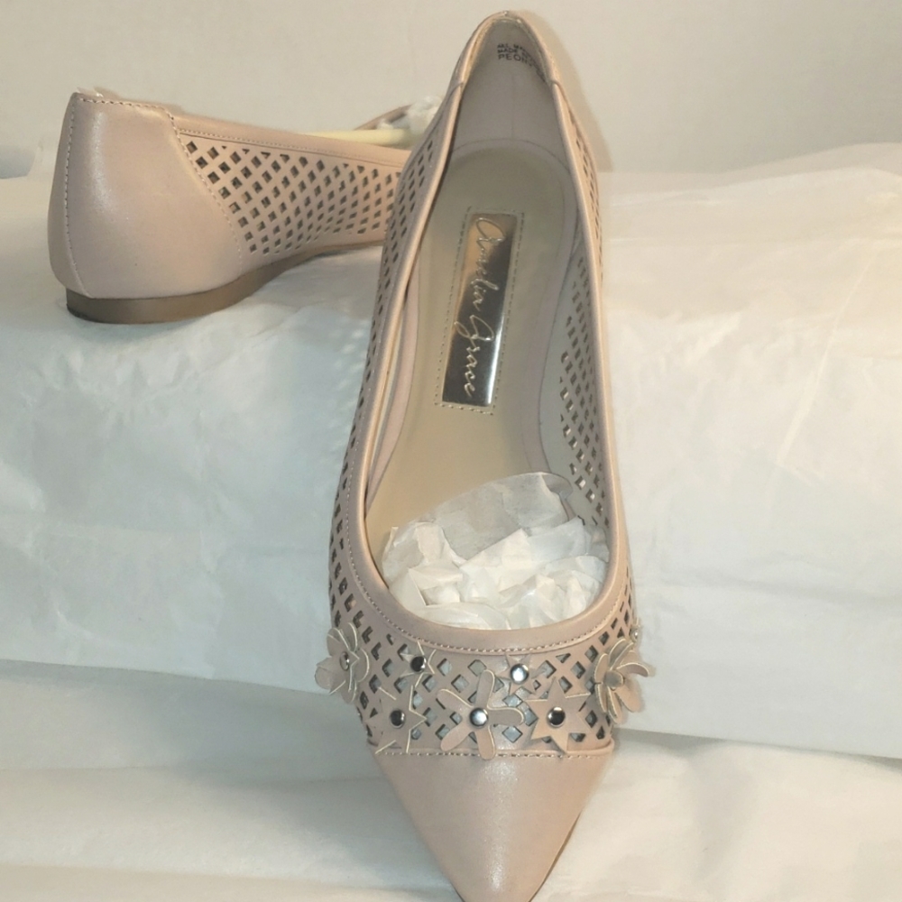 Amelia Grace Women's Blush Flats